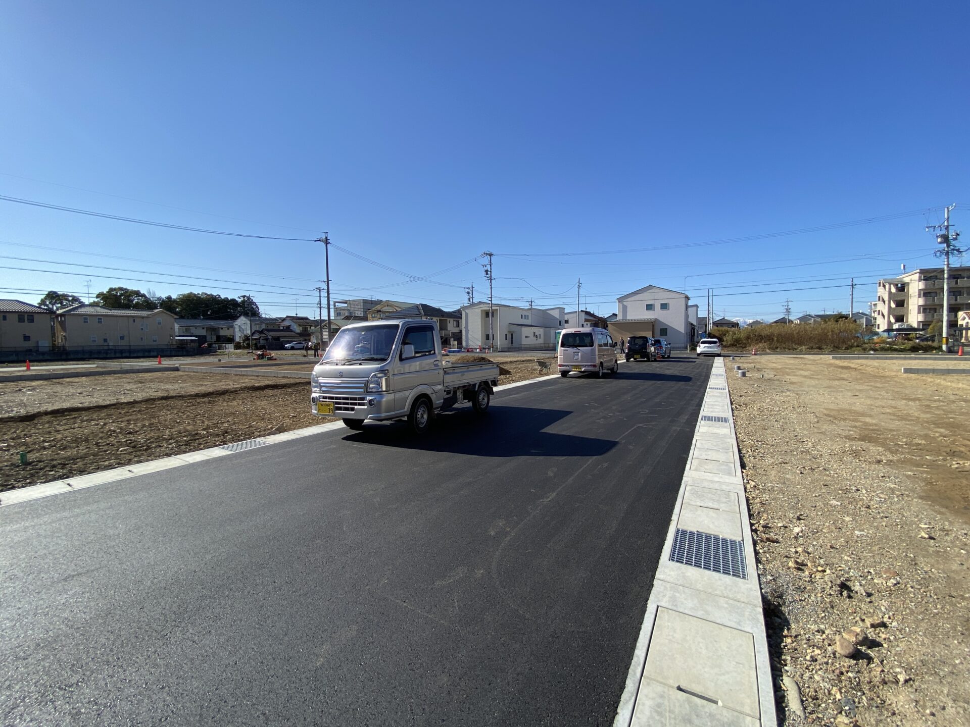 10号地、1号地の全面道路